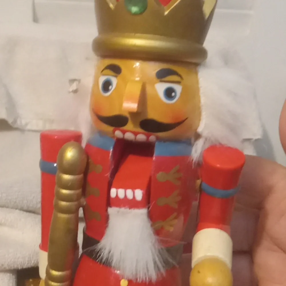 Nutcracker - Picture 3 of 3